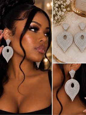 Elegant Crystal Teardrop Statement Earrings - Silver